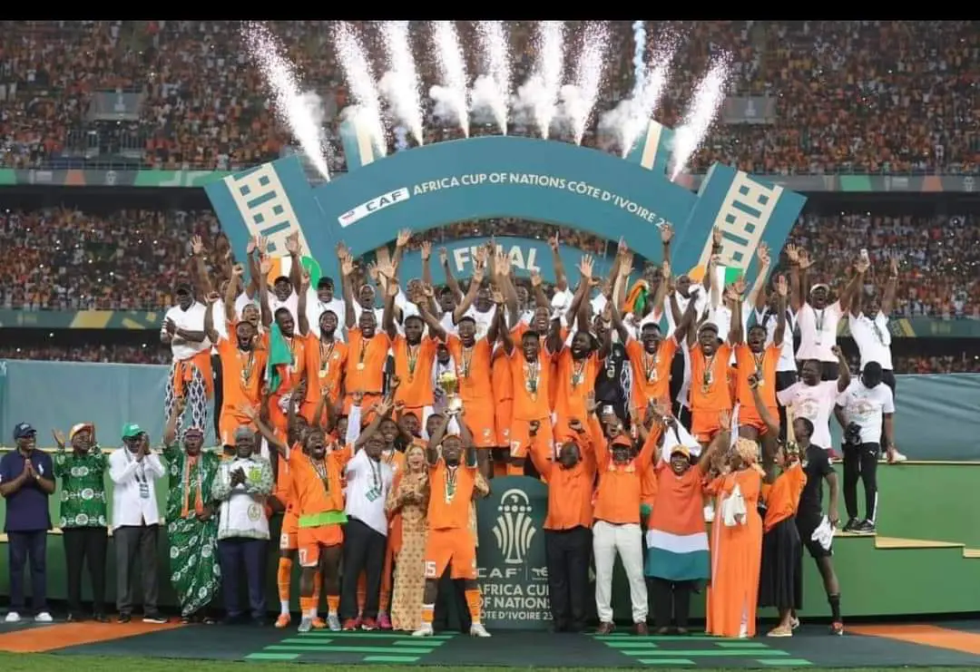 CAN2023, Ouattara frappe fort : plus de 2 milliards de CFA pour les joueurs et acteurs de la victoire.
