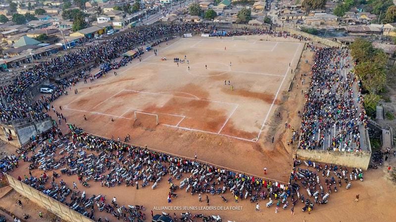 Guinée : des dizaines de victimes lors d’un match, un drame qui révèle les défaillances des rassemblements en Afrique.